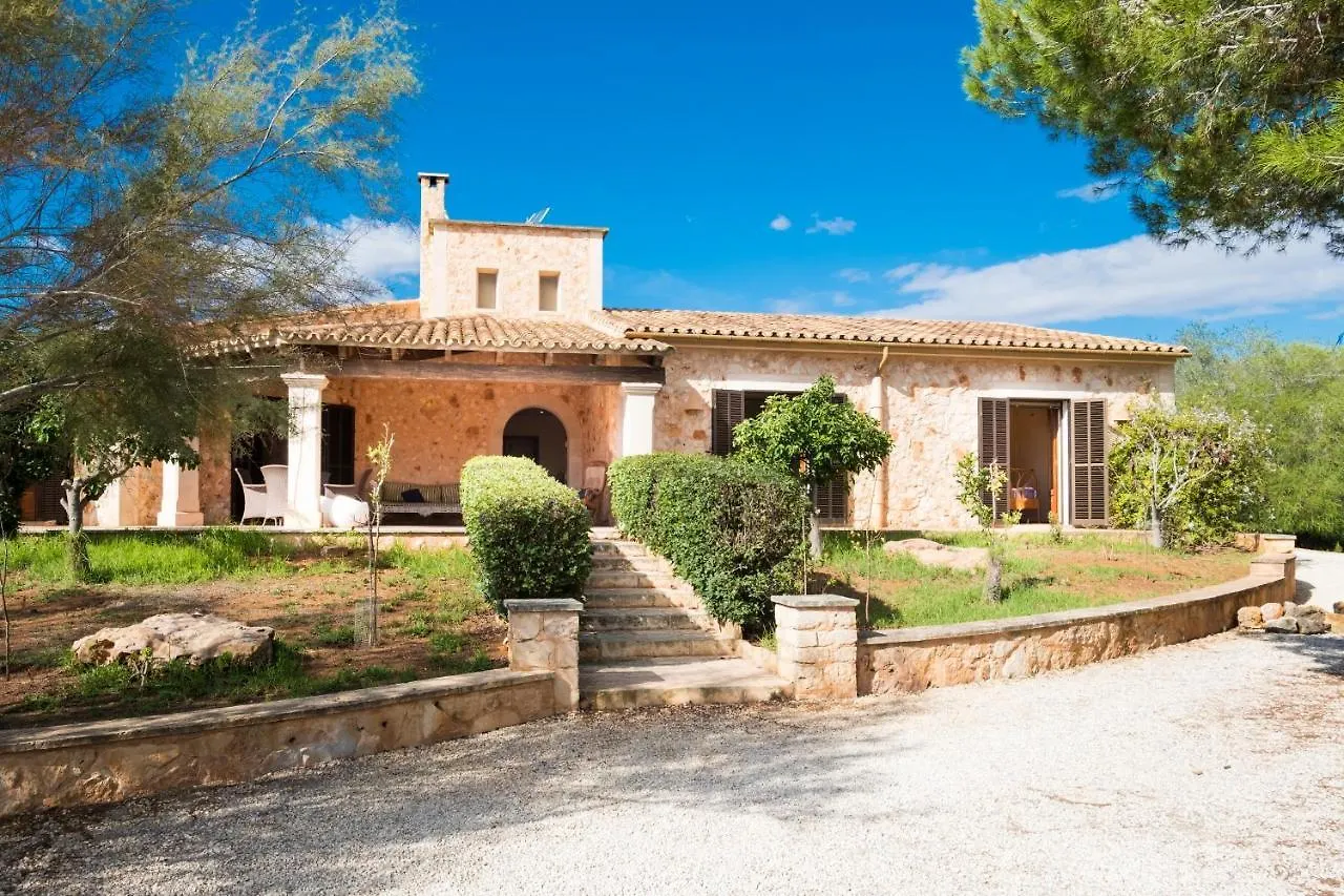 Villas Salinas Family & Friends location